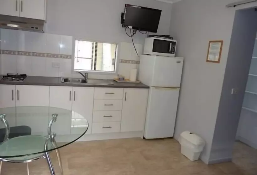 ホテル Garden Of Eden Caravan Park