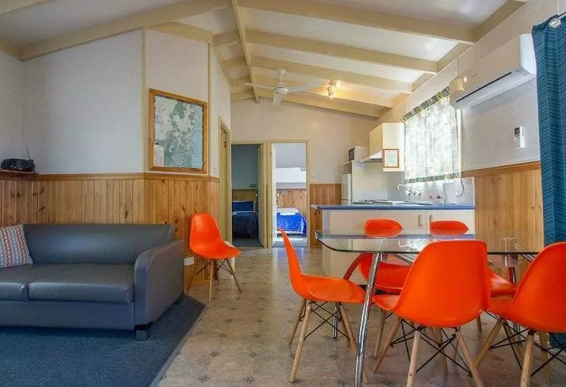 ホテル Garden Of Eden Caravan Park