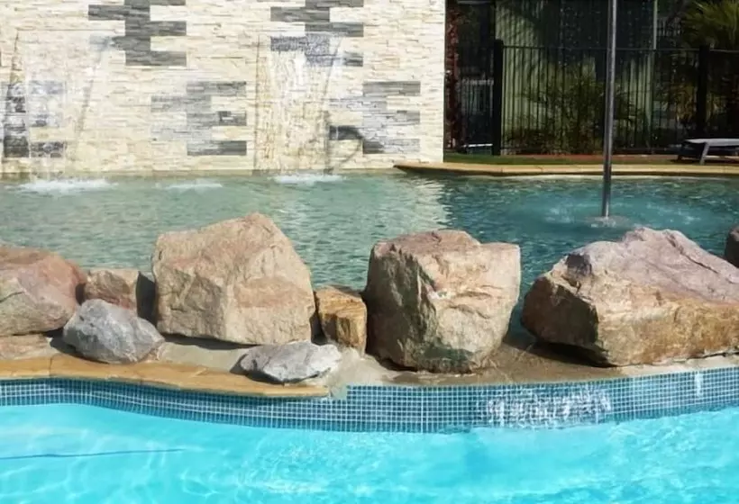 ホテル Garden Of Eden Caravan Park