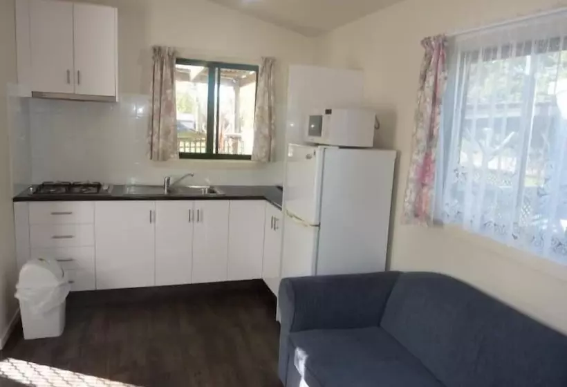 ホテル Garden Of Eden Caravan Park