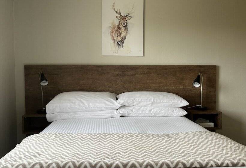 Отель Swagman Chalet