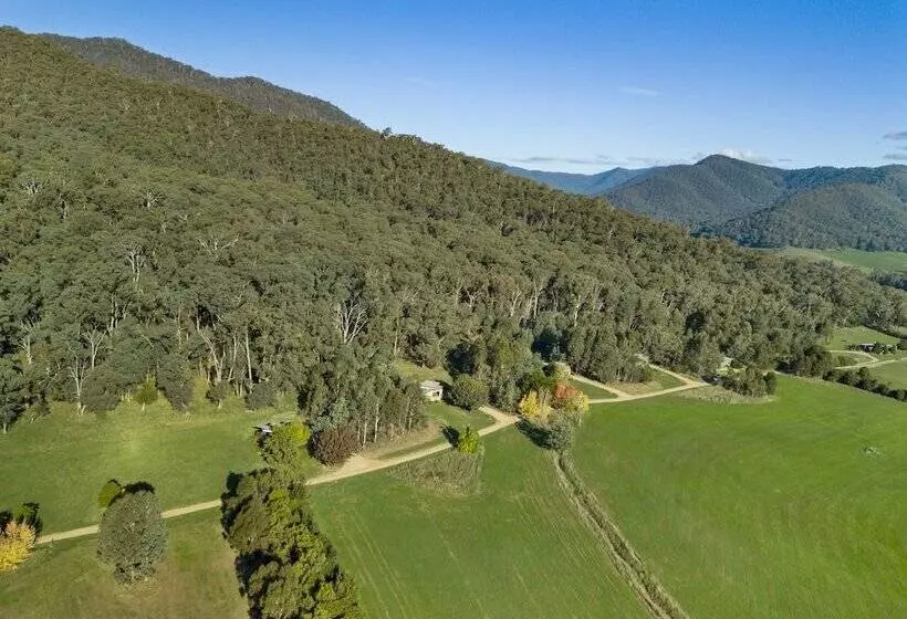 Aamiaismajoitus (B&B) The Buckland Studios