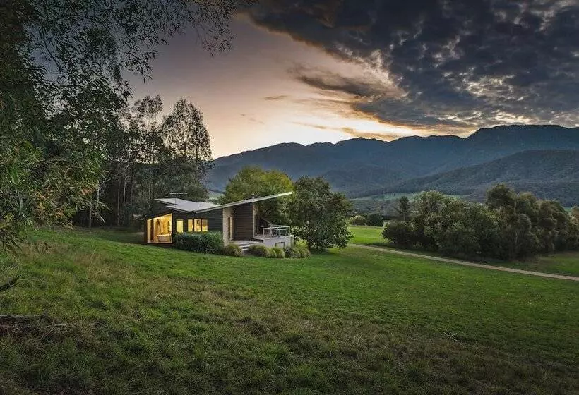 Aamiaismajoitus (B&B) The Buckland Studios