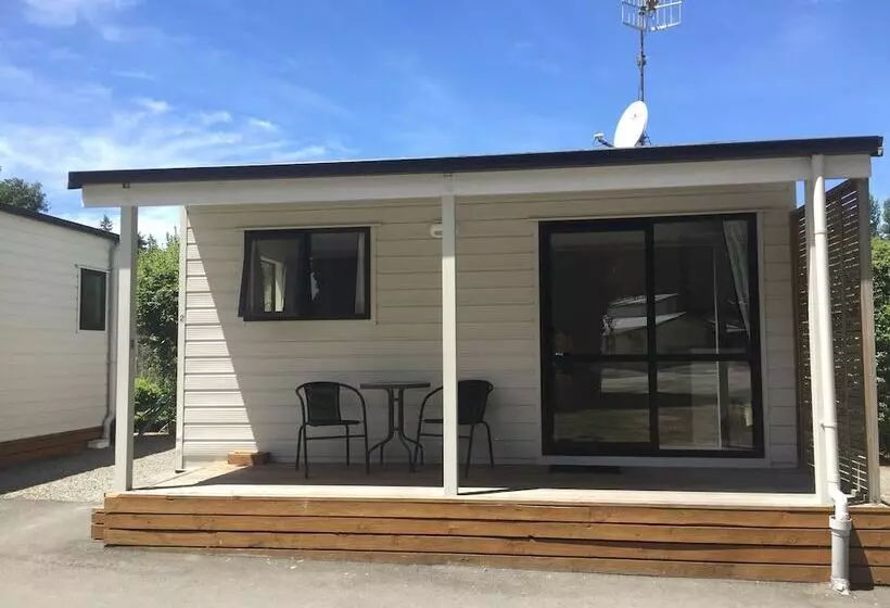 Geraldine Top 10 Holiday Park