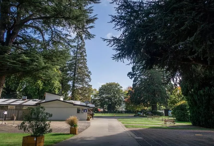 Geraldine Top 10 Holiday Park