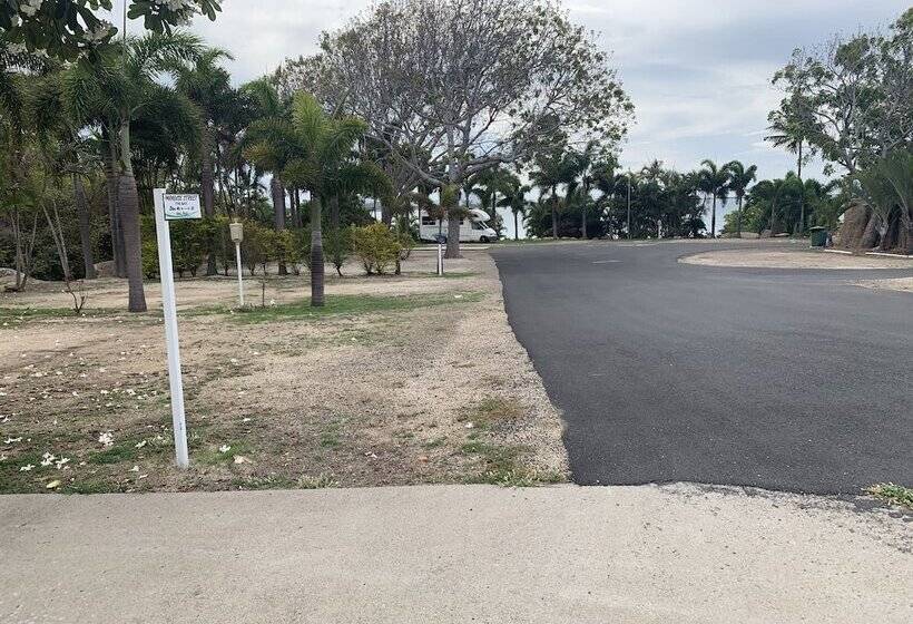 Horseshoe Bay Resort