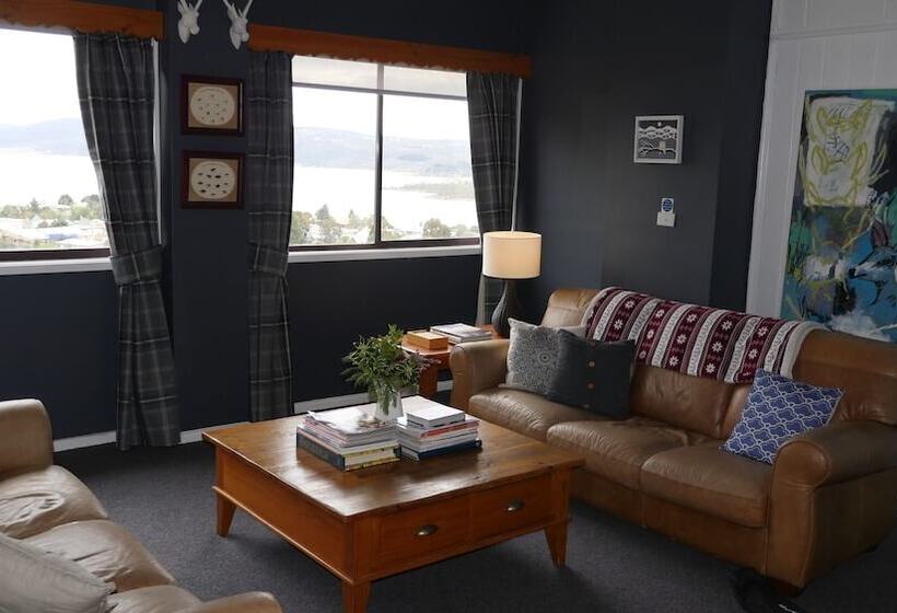 בית מלון כפרי Troldhaugen Lodge Adults Only