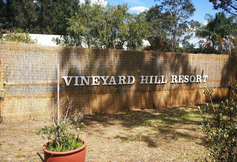 膳宿费 Vineyard Hill