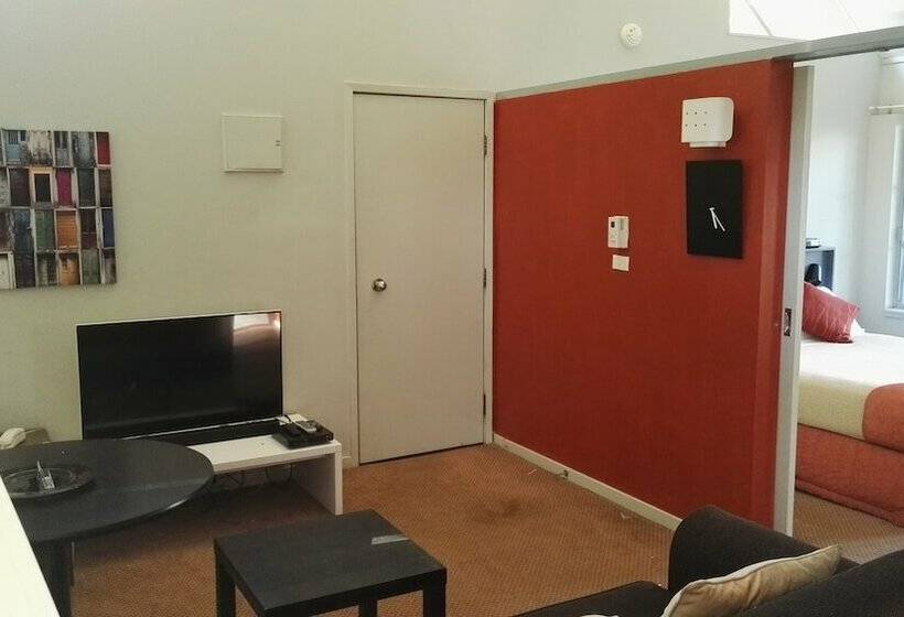 膳宿费 Vineyard Hill