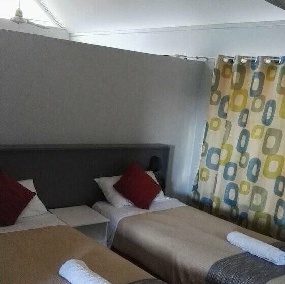 膳宿费 Vineyard Hill