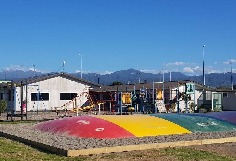 リゾートホテル Levin Top 10 Holiday Park