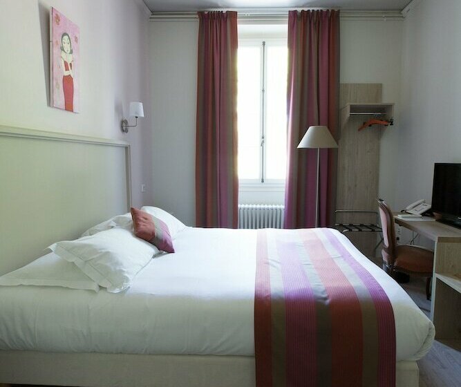 Отель La Cour De La Paix