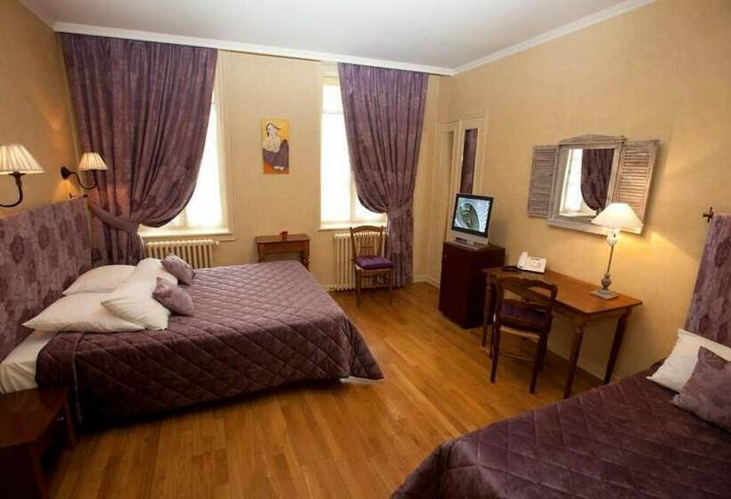 Отель La Cour De La Paix