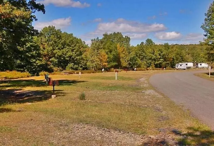 ホテル Timothy Lake South Rv   Campground