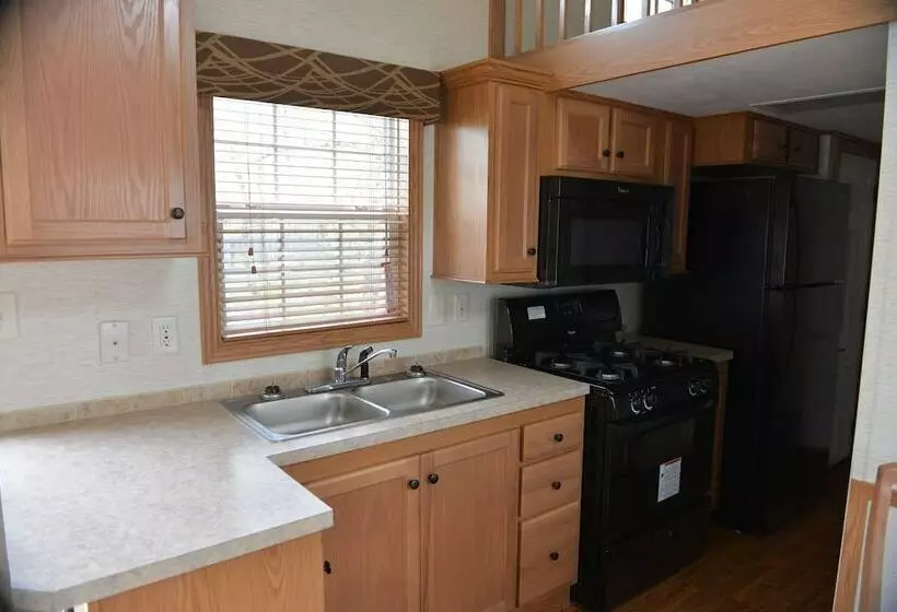 ホテル Timothy Lake South Rv   Campground