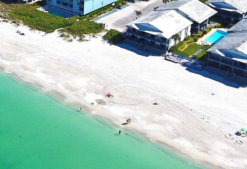 Мотель Tropical Breeze Beach Club