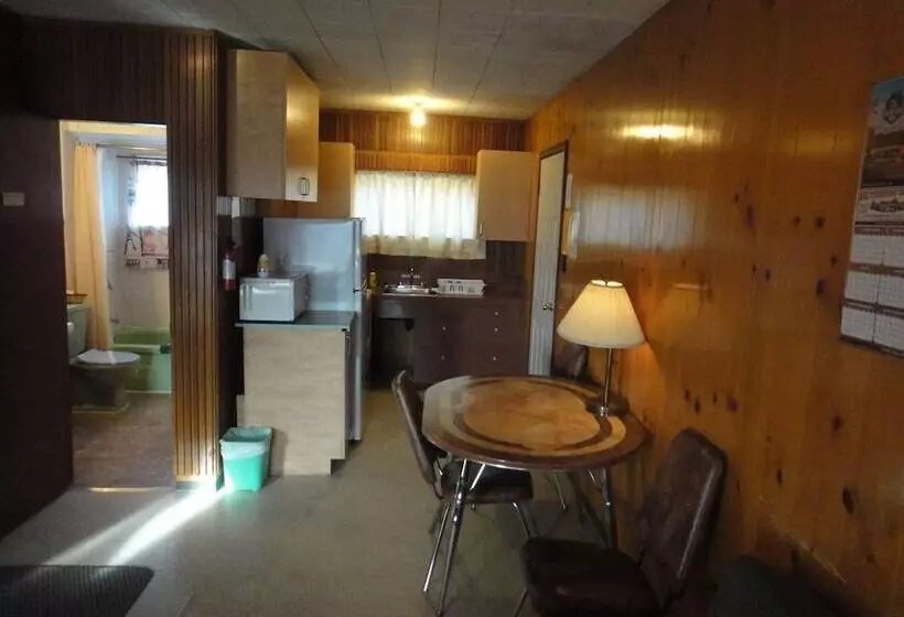 Airport Inn Motel & Rv Park