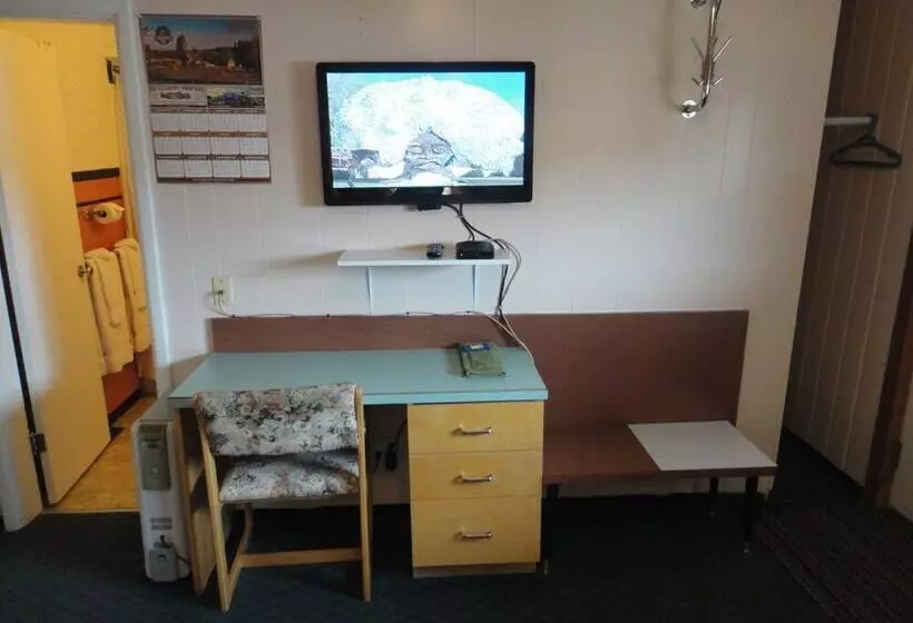 Airport Inn Motel & Rv Park