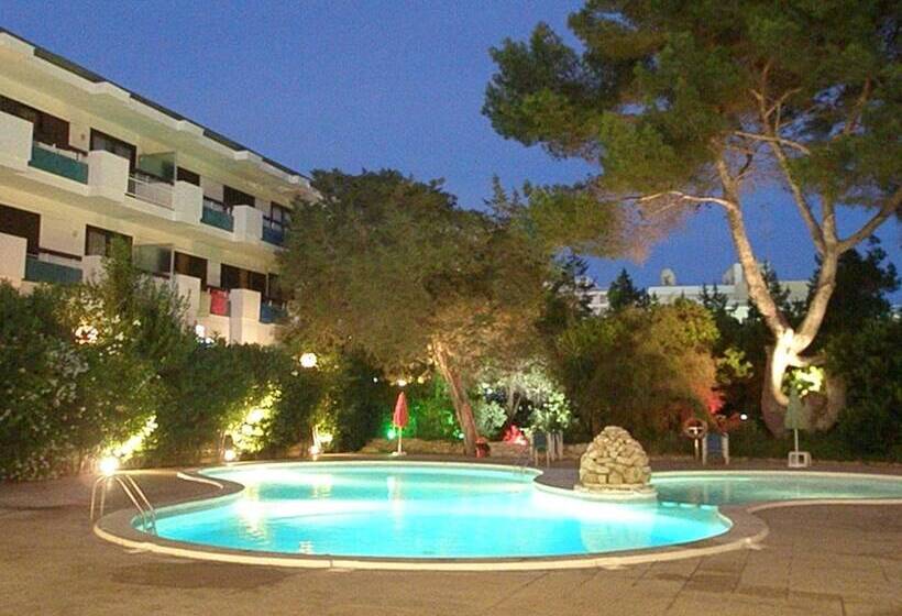 Apartamentos Cala Llonga Playa Ibiza