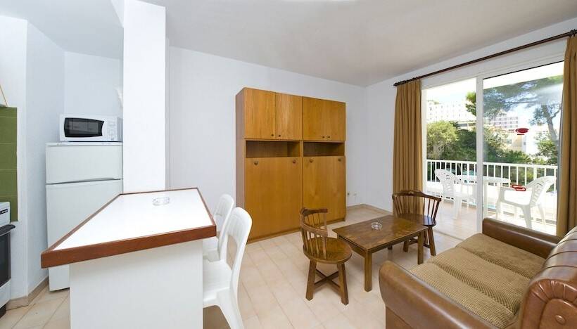 Apartamentos Cala Llonga Playa Ibiza