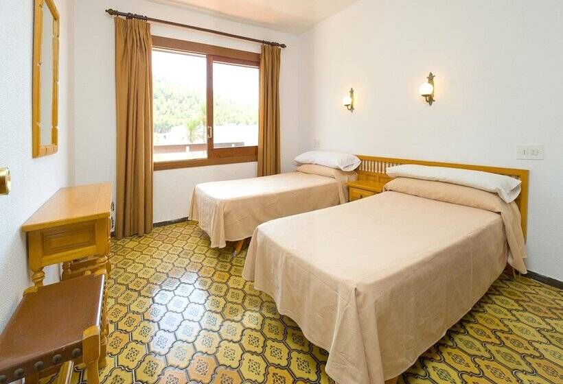 Apartamentos Cala Llonga Playa Ibiza