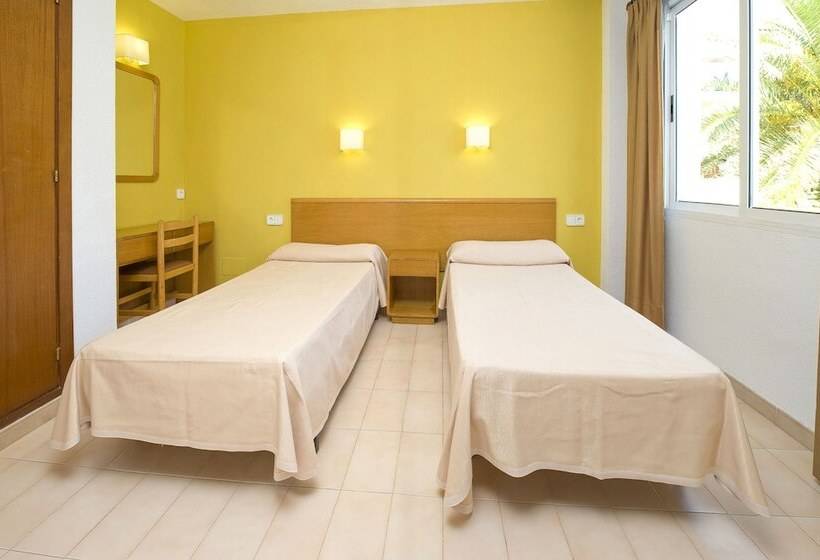 Apartamentos Cala Llonga Playa Ibiza