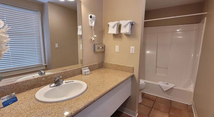 مُتل Butterfly Grove Inn