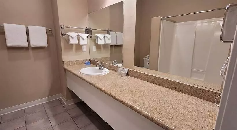 Motelli Butterfly Grove Inn