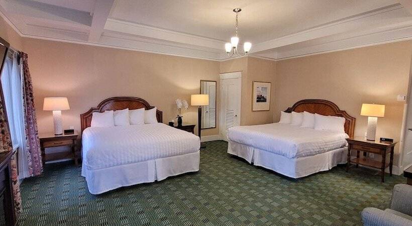 مُتل Butterfly Grove Inn