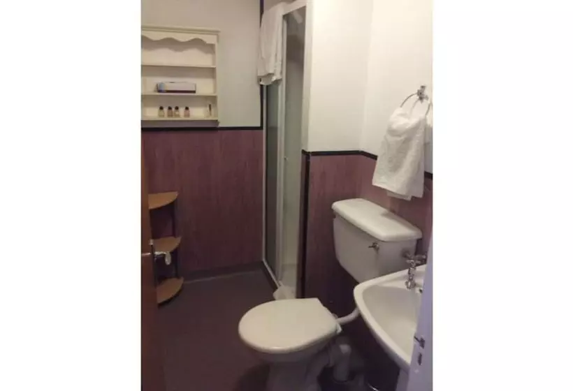 تختخواب و صبحانه Oaklands