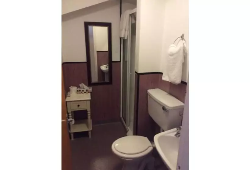 تختخواب و صبحانه Oaklands