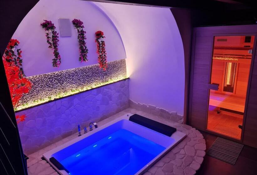 1 Bed Cottage With Indoor Hot Tub And Sauna