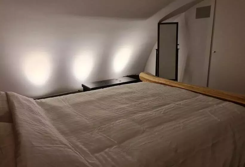 1 Bed Cottage With Indoor Hot Tub And Sauna