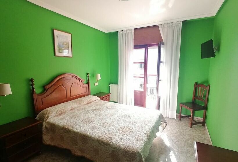 Отель Las Palmeras