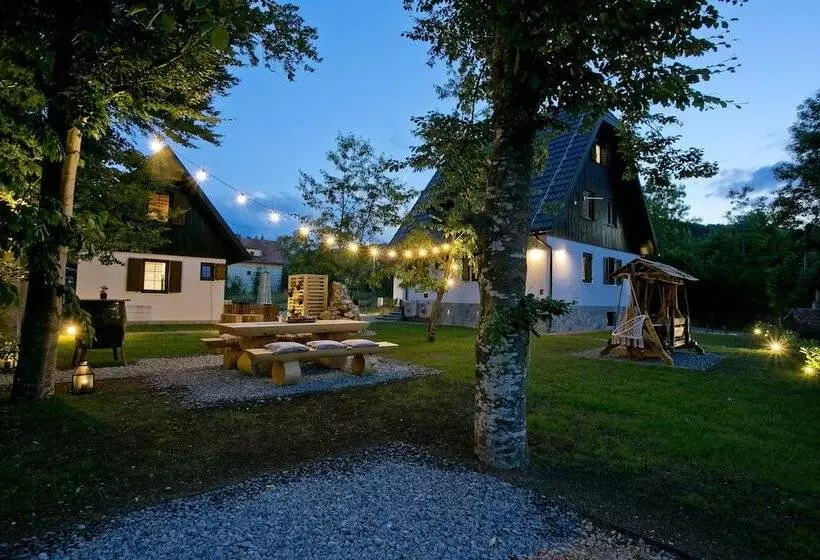 Hotelli B&b Plitvice Holiday Lodge