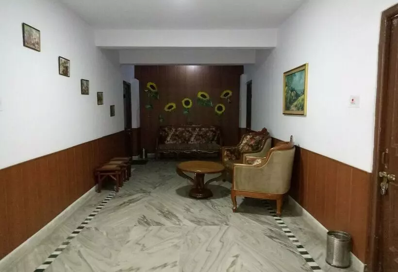 ホテル Samaa Resorts Chitkul Heights
