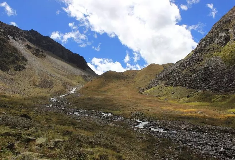 ホテル Samaa Resorts Chitkul Heights