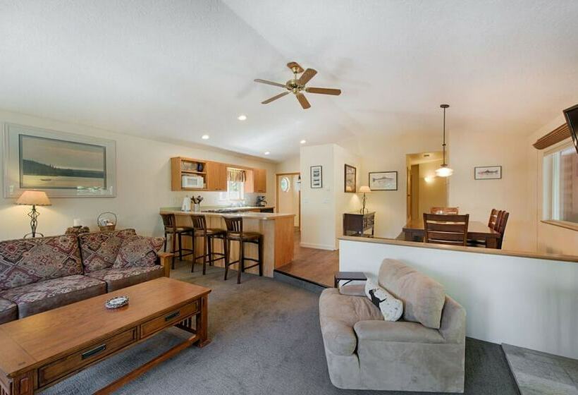 Syringa House By Casago Mccall  Donerightmanagement