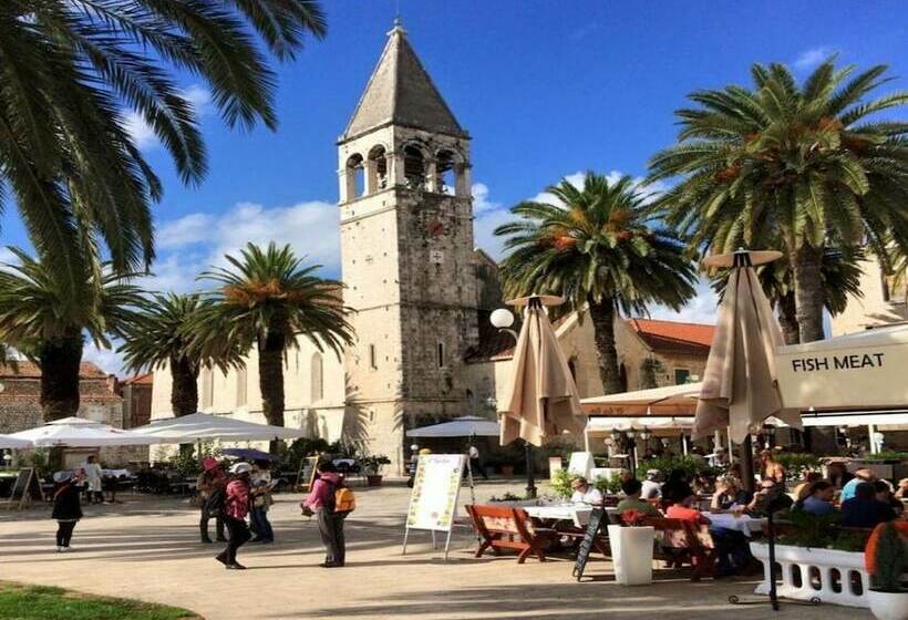 ホテル Private Double Bed Room With Balcony And Sea View