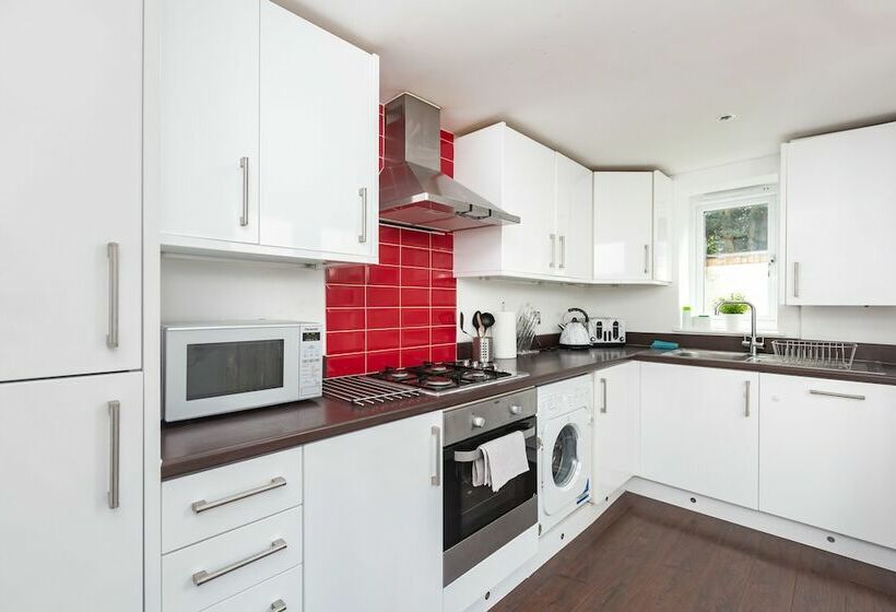 Residenza Sunny Terrace By Kasar Stays