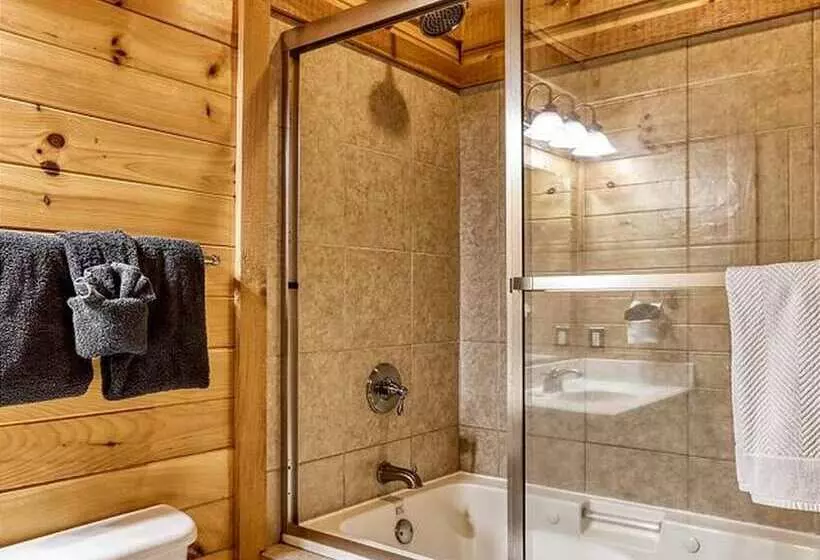 Cabin Fever Lodge #750