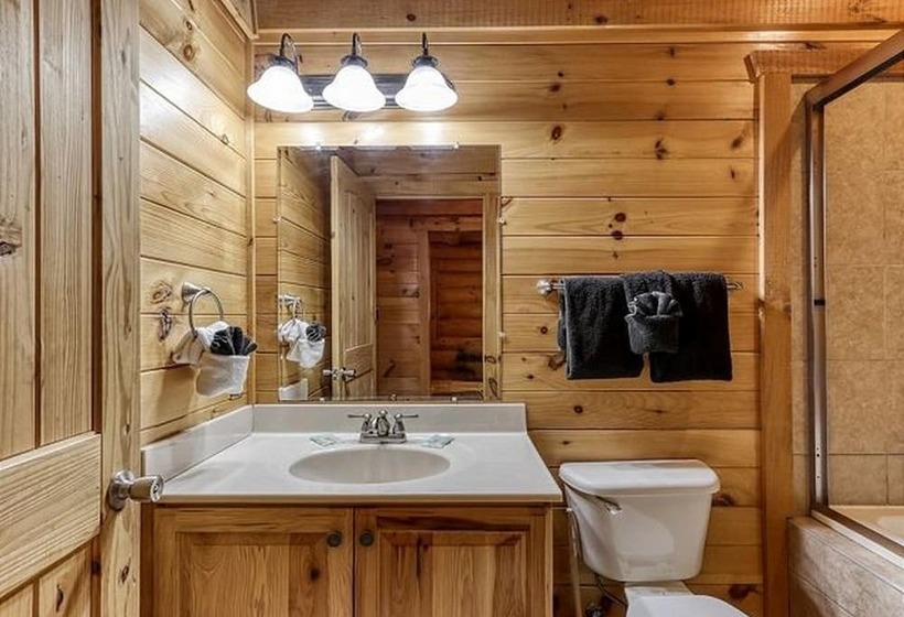 Cabin Fever Lodge #750