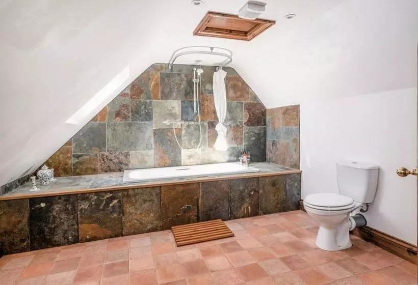 Hotelli Huish Lodge