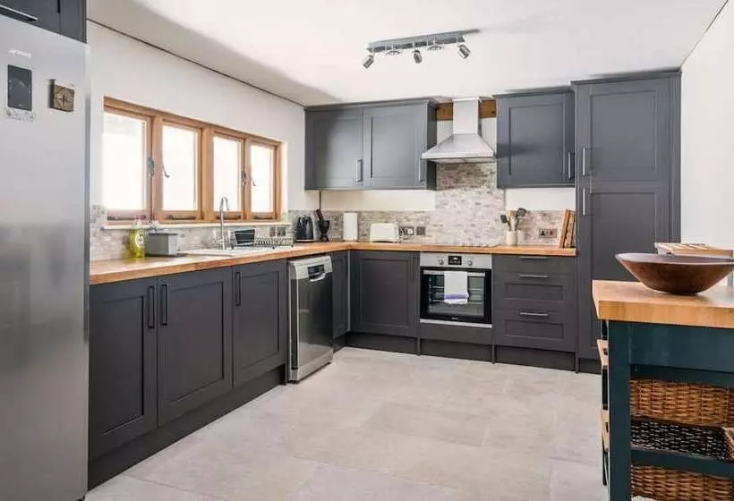 Hotelli Huish Lodge