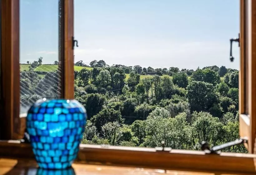 Hotelli Huish Lodge