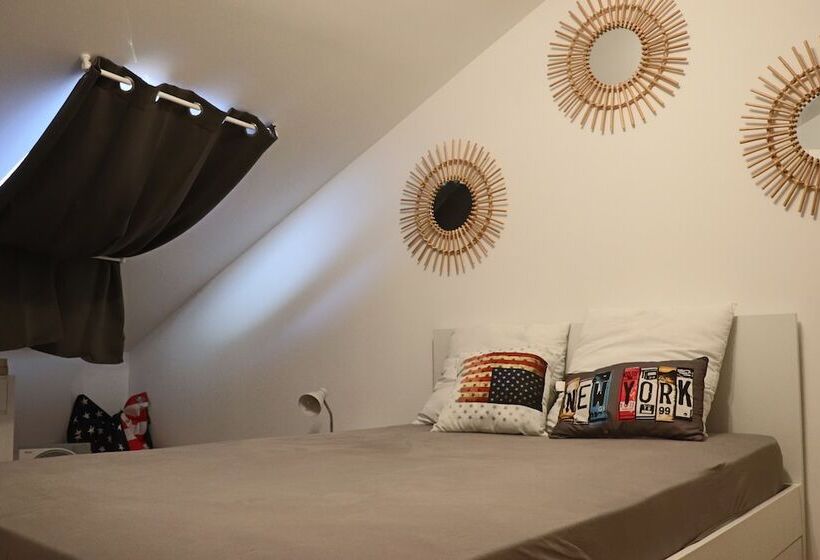 פנסיון Maison De Village Donzère