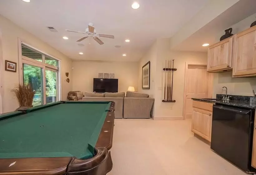 Play A Way Chalet