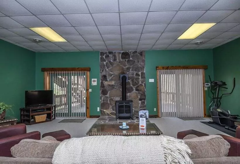 Schmidt Lodge