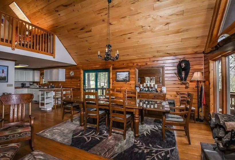 Schmidt Lodge
