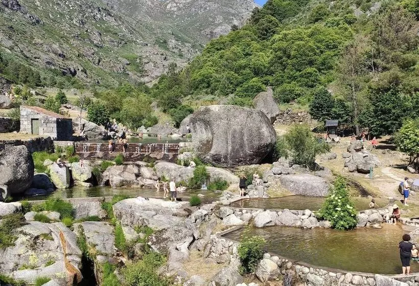 Vila Da Laje